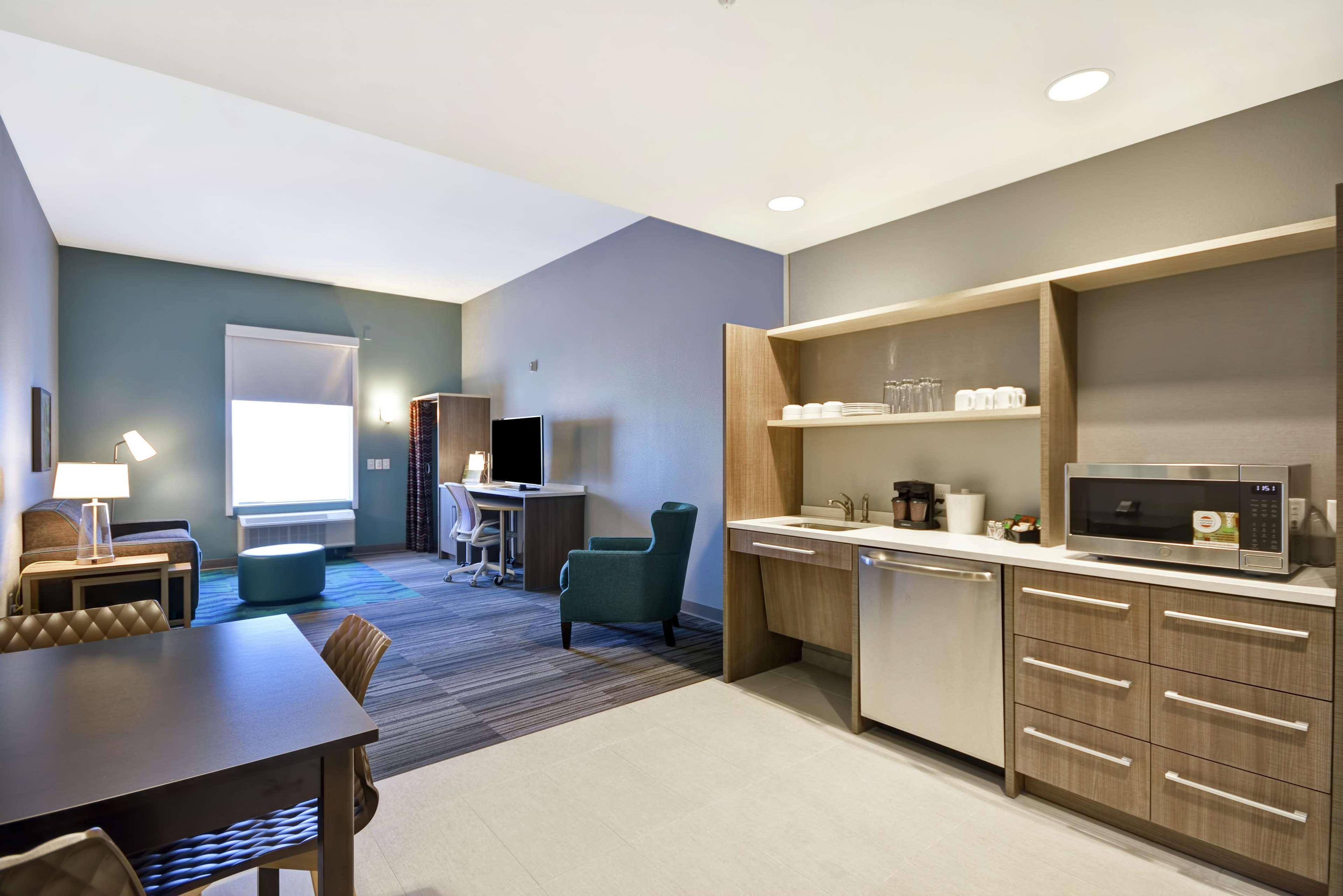 Home2 Suites By Hilton Queensbury Lake George Extérieur photo